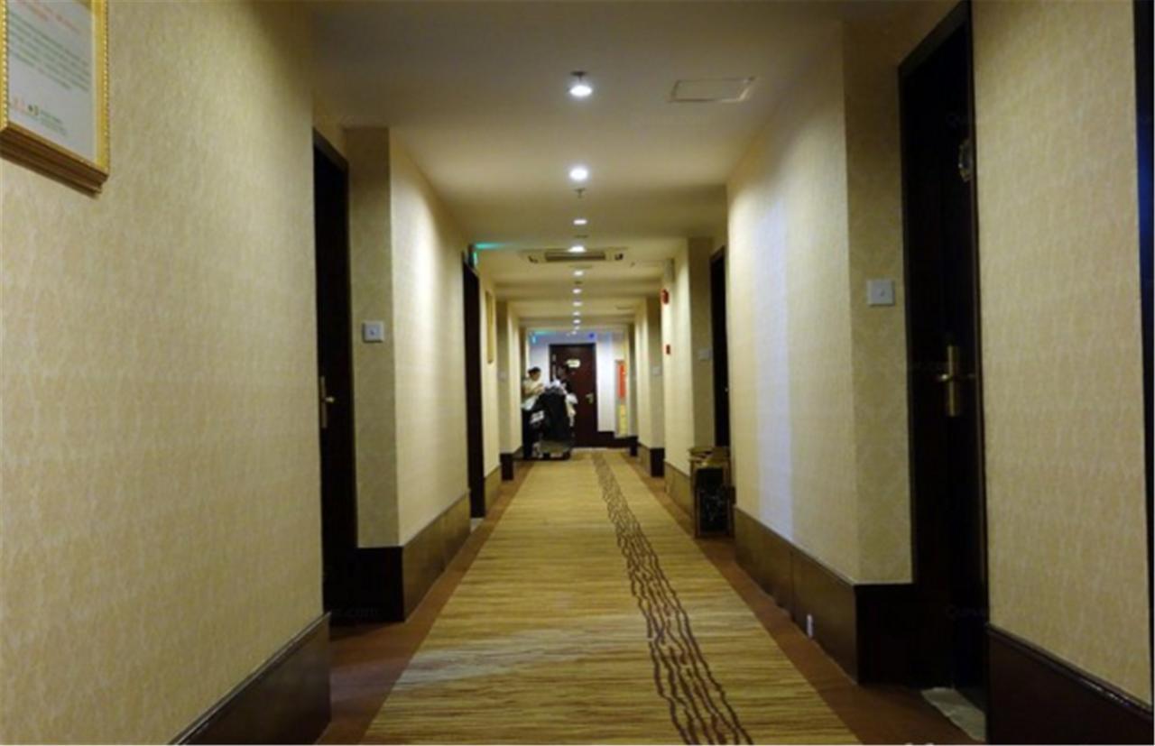โรงแรมเวียนนา 3 เบสต์ เซี่ยงไฮ้ เอ็กซ์โป ซานหลิน ภายนอก รูปภาพ